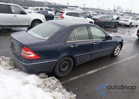 2003 Mercedes-Benz C 240 from USA, damaged, VIN WDBRF61J83A521142
